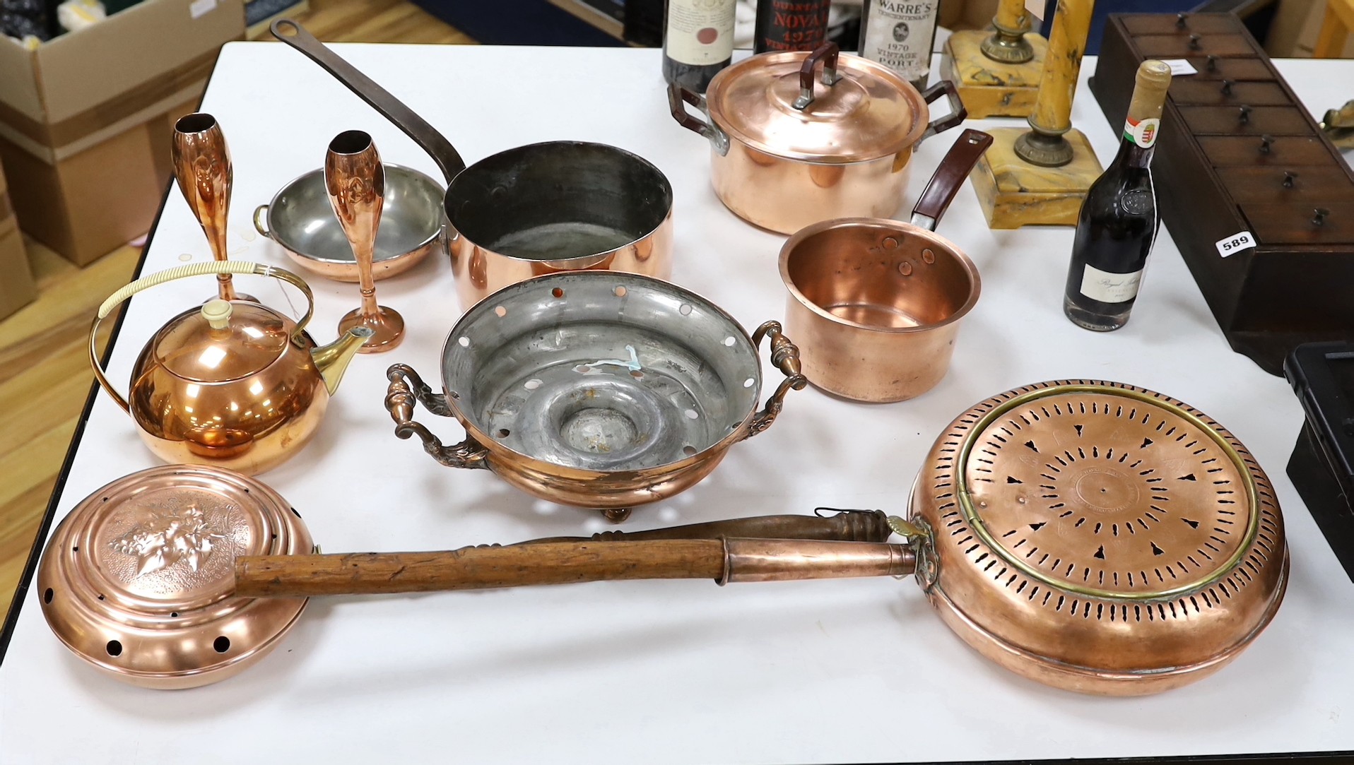 Le Cellier Havard Brevete copper warming pan and ten other pieces of copper kitchenalia
